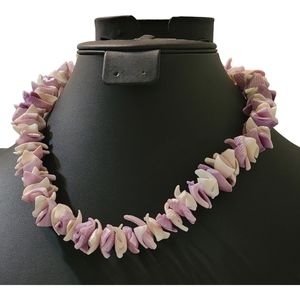 White and lavender Seashells chips Necklace